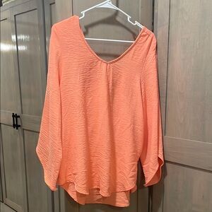 Women's Peach Top.  Never worn.